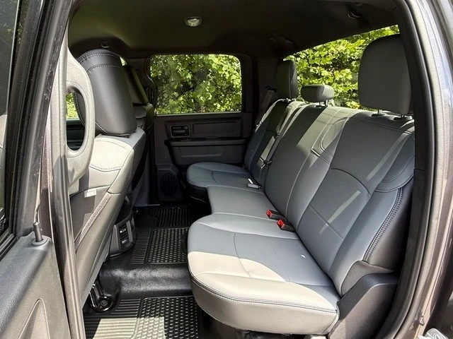 2026 Ram 2500 - Image 16 of 30