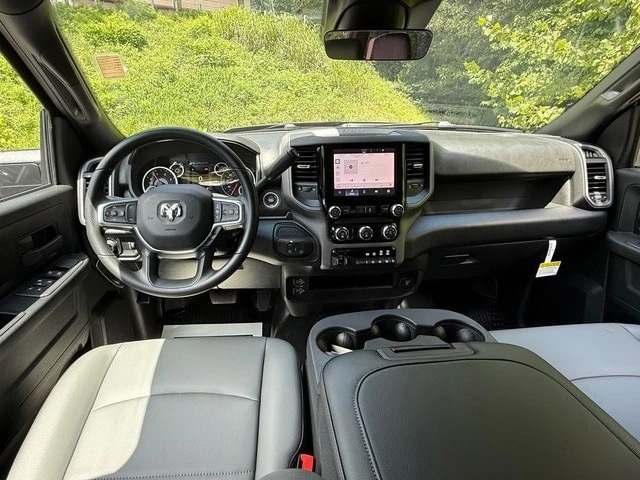 2026 Ram 2500 - Image 13 of 30