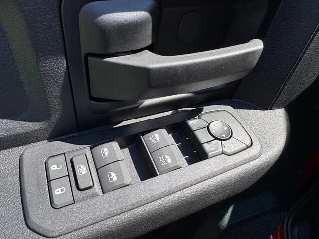 2026 Ram 2500 - Image 14 of 29