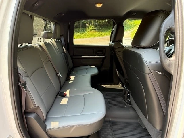 2026 Ram 2500 - Image 18 of 31