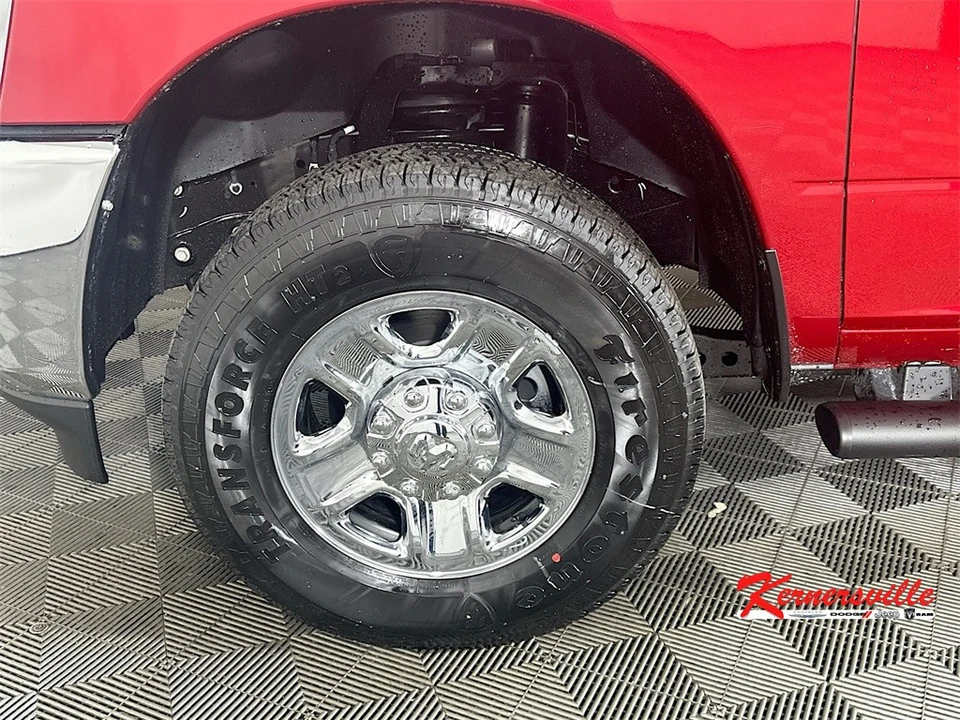 2026 Ram 2500 - Image 17 of 21