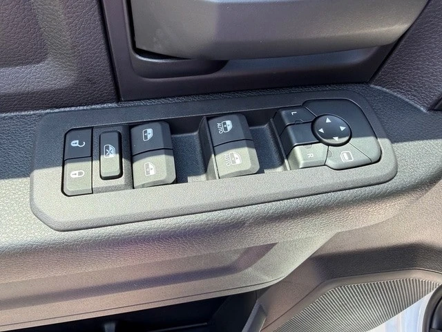 2026 Ram 2500 - Image 14 of 29