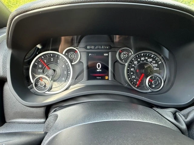 2026 Ram 2500 - Image 19 of 28