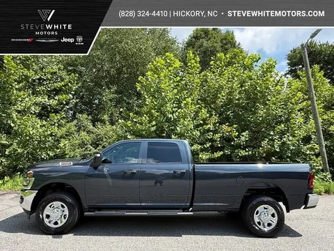2026 Ram 2500 Tradesman Crew Hemi 4WD LWB