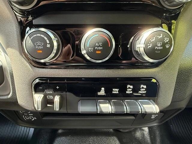 2026 Ram 2500 - Image 24 of 29
