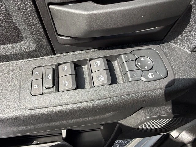 2026 Ram 2500 - Image 14 of 29
