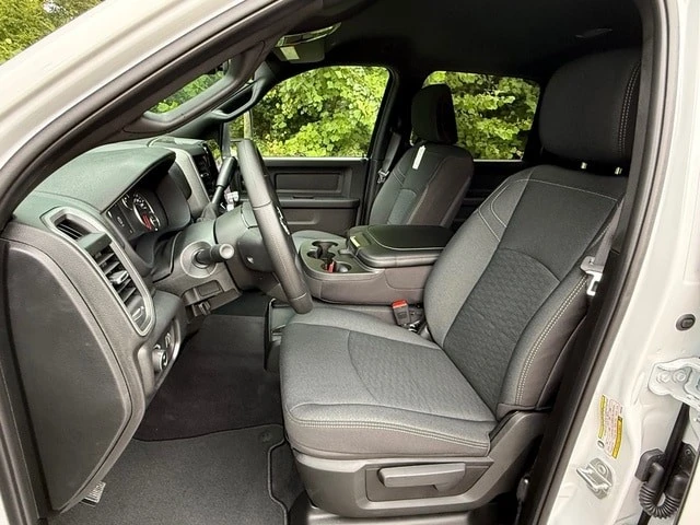 2026 Ram 2500 - Image 13 of 29