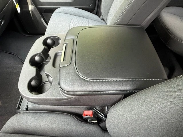 2026 Ram 2500 - Image 25 of 29