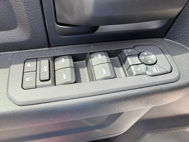 2026 Ram 2500 - Image 14 of 29
