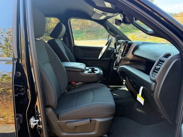 2026 Ram 2500 - Image 18 of 21
