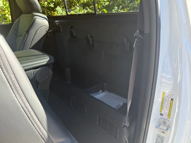 2026 Ram 2500 - Image 14 of 27