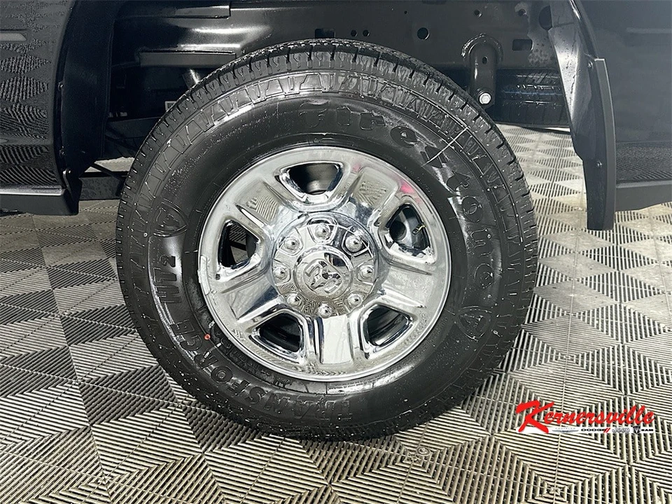 2026 Ram 2500 - Image 17 of 21