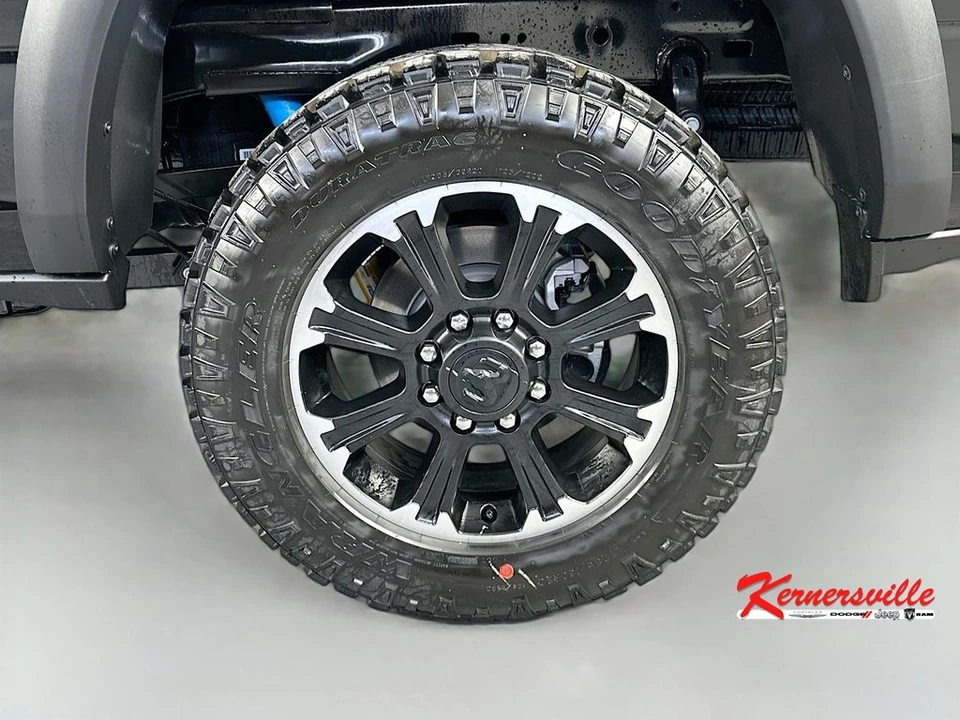 2026 Ram 2500 - Image 16 of 21