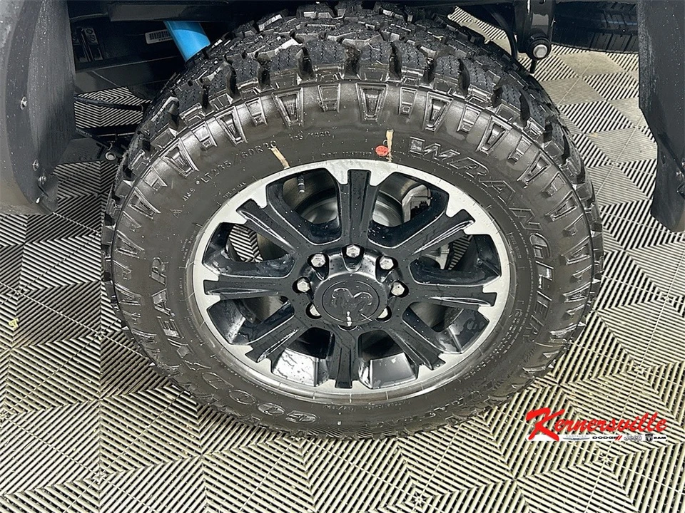 2026 Ram 2500 - Image 16 of 20