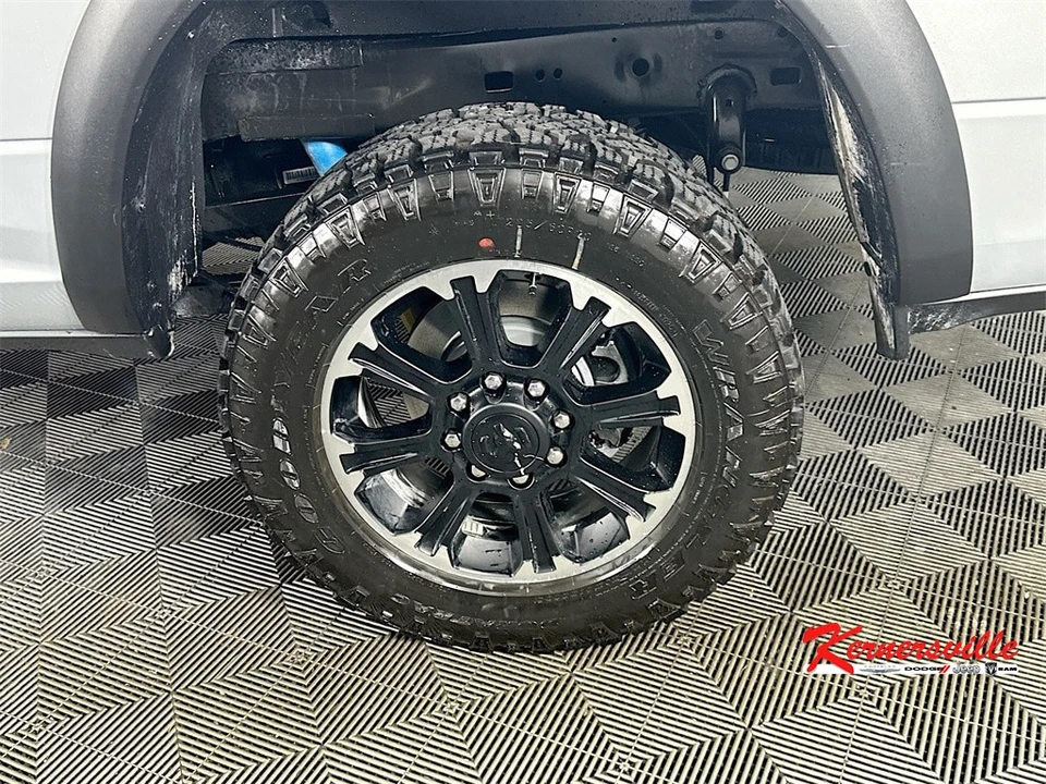 2026 Ram 2500 - Image 17 of 21