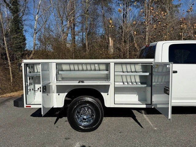 2026 Ram 3500 - Image 7 of 21