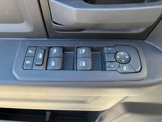 2026 Ram 3500 - Image 16 of 21