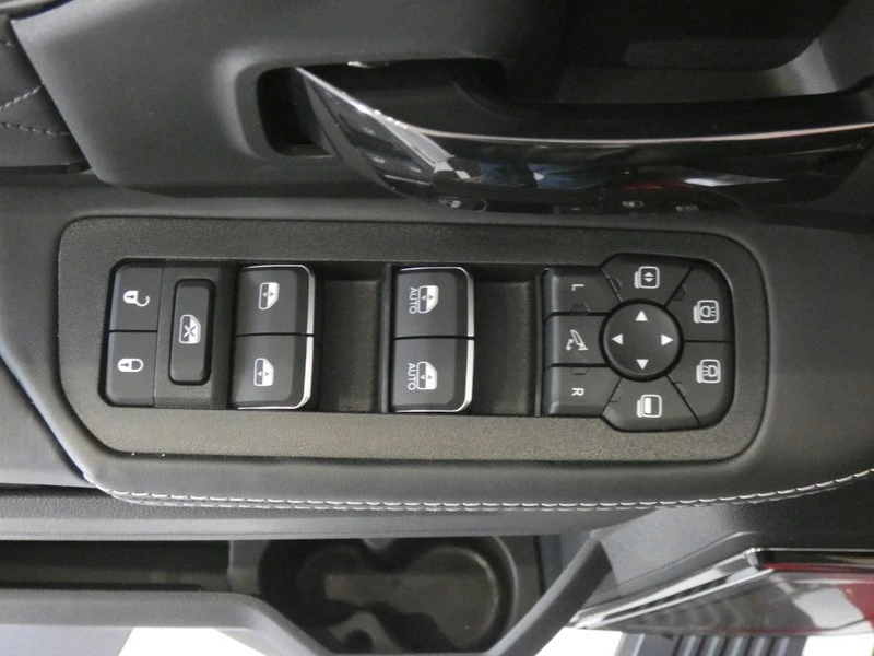 2026 Ram 3500 - Image 28 of 31