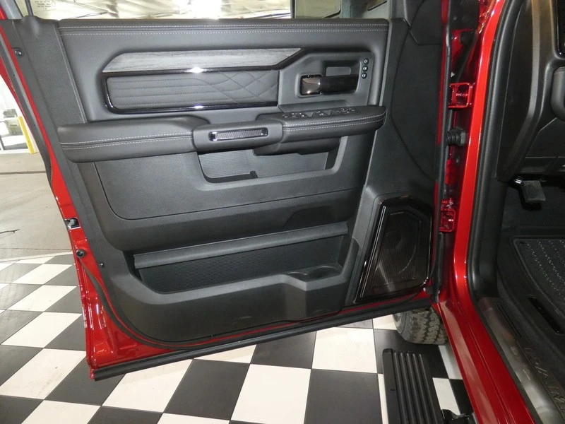 2026 Ram 3500 - Image 29 of 31