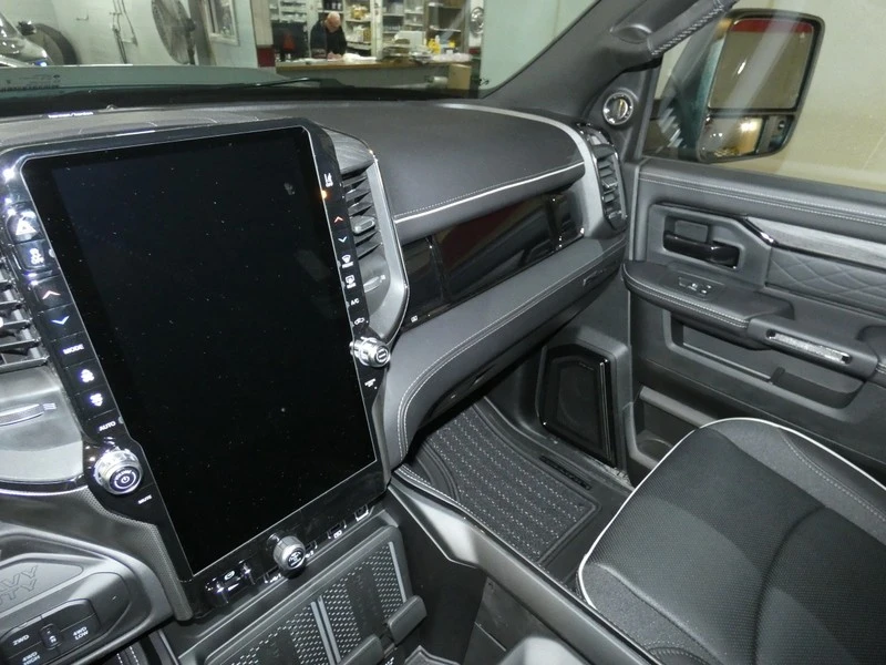 2026 Ram 3500 - Image 13 of 31