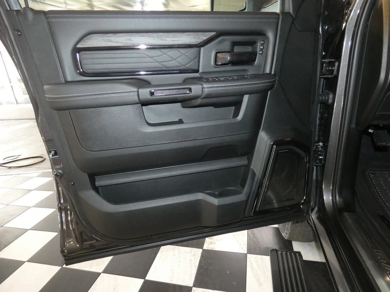 2026 Ram 3500 - Image 30 of 31
