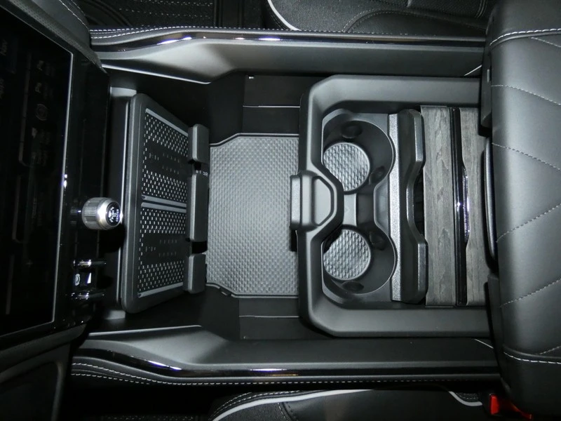2026 Ram 3500 - Image 22 of 31