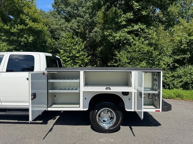 2026 Ram 3500 - Image 12 of 31