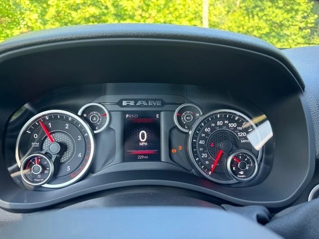 2026 Ram 3500 - Image 22 of 31