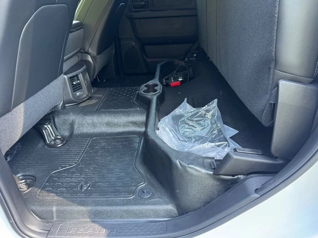 2026 Ram 3500 - Image 18 of 31