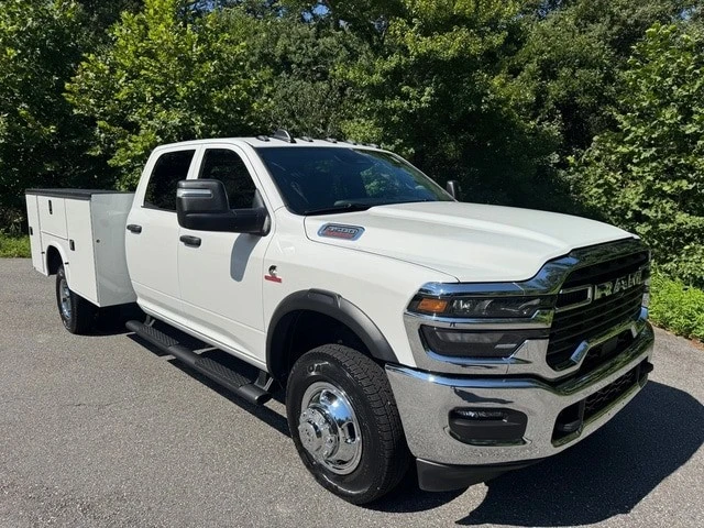 2026 Ram 3500 - Image 5 of 31