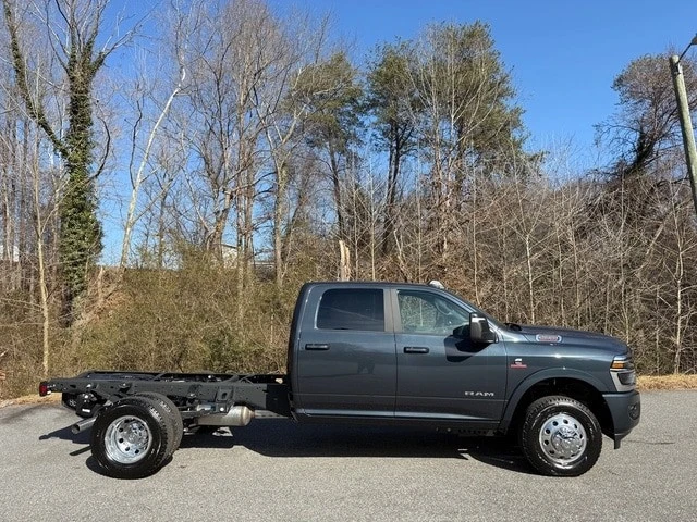 2026 Ram 3500 - Image 6 of 21