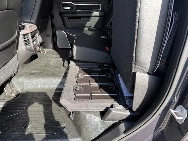 2026 Ram 3500 - Image 20 of 31