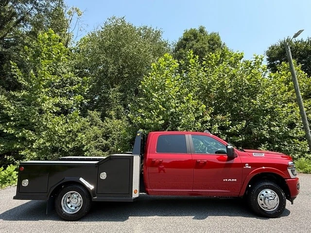 2026 Ram 3500 - Image 5 of 31