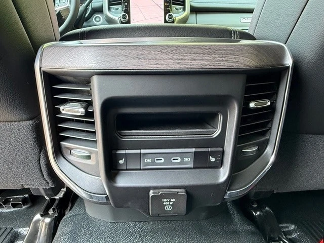 2026 Ram 3500 - Image 19 of 31