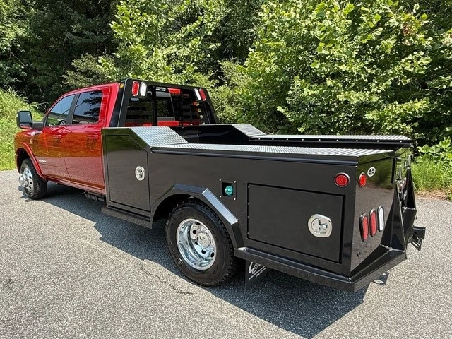 2026 Ram 3500 - Image 10 of 31