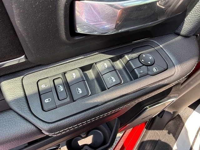 2026 Ram 3500 - Image 15 of 31