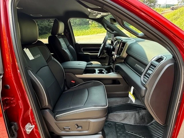 2026 Ram 3500 - Image 21 of 31