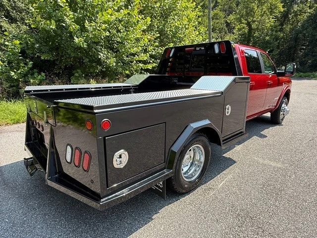 2026 Ram 3500 - Image 7 of 31