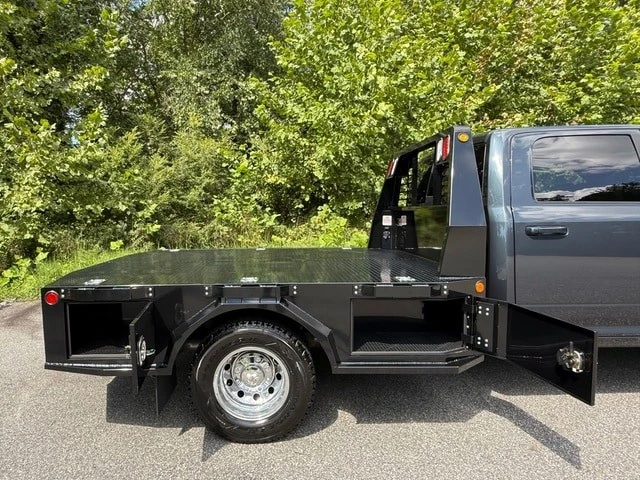 2026 Ram 3500 - Image 7 of 31