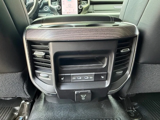 2026 Ram 3500 - Image 18 of 31
