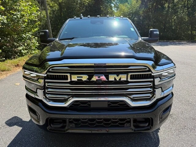 2026 Ram 3500 - Image 4 of 31