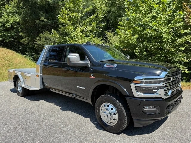 2026 Ram 3500 - Image 5 of 31