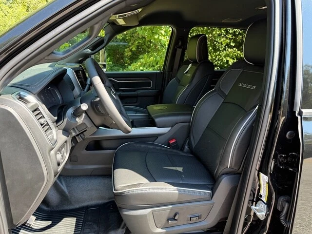 2026 Ram 3500 - Image 14 of 31