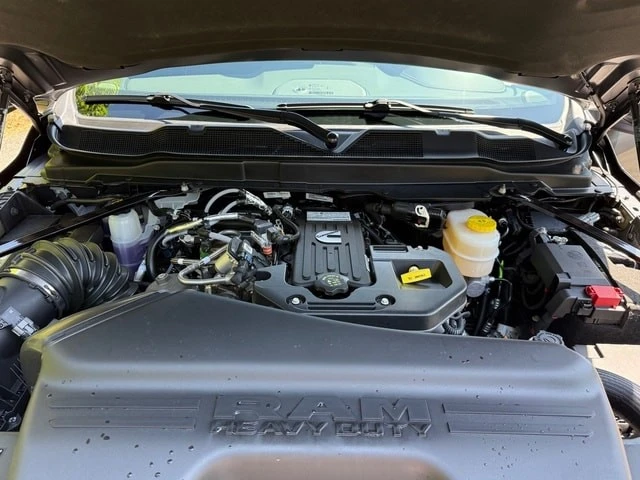 2026 Ram 3500 - Image 13 of 31
