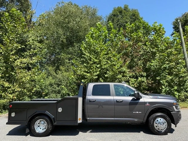 2026 Ram 3500 - Image 6 of 31
