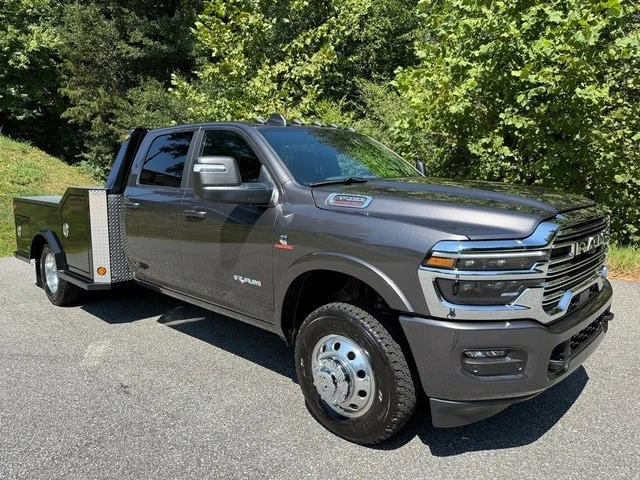 2026 Ram 3500 - Image 5 of 31