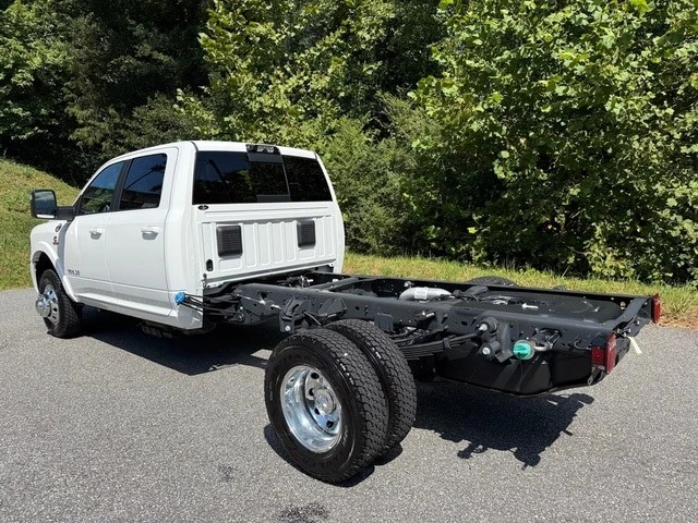 2026 Ram 3500 - Image 9 of 31