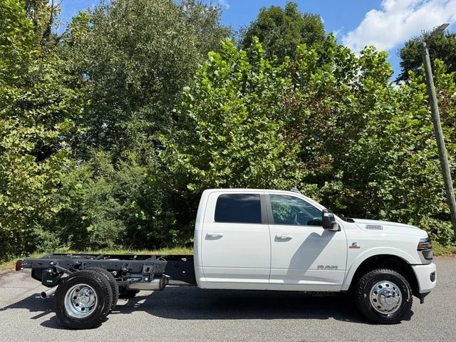2026 Ram 3500 - Image 6 of 31
