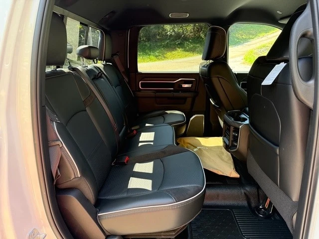 2026 Ram 3500 - Image 18 of 31