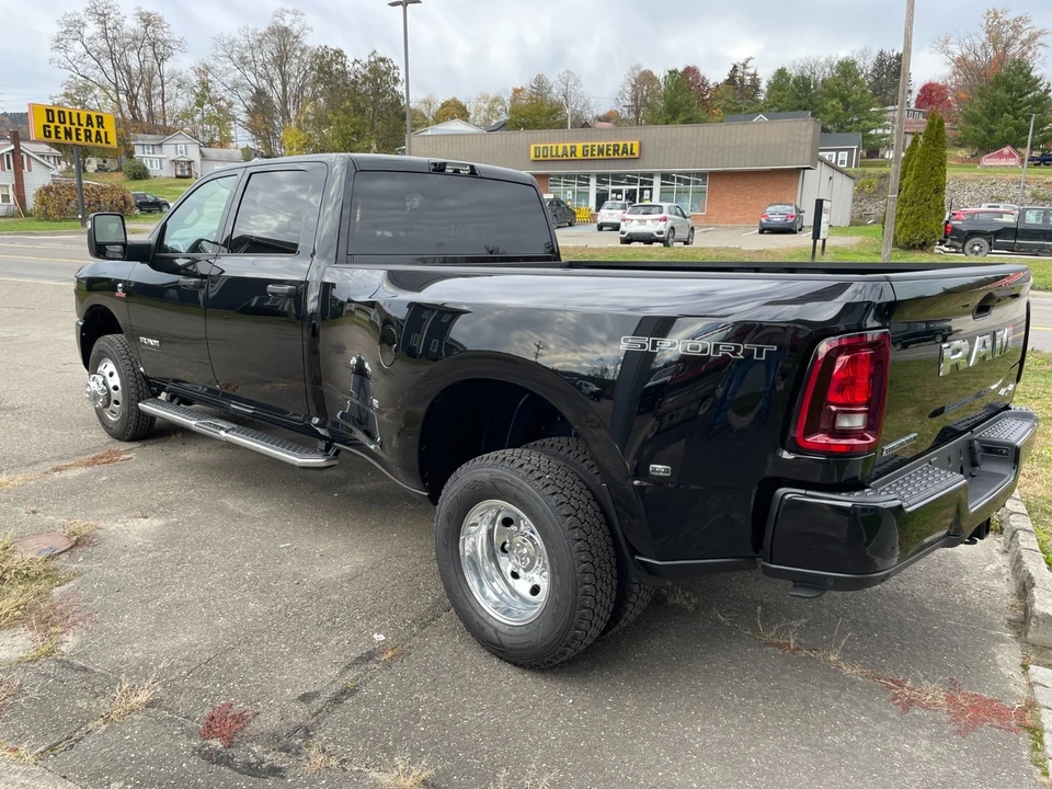 2026 Ram 3500 - Image 10 of 21